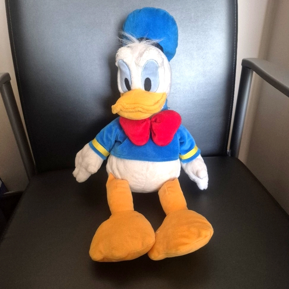 Disney's Donald Duck 20" White with Orange Beak Plush Toy